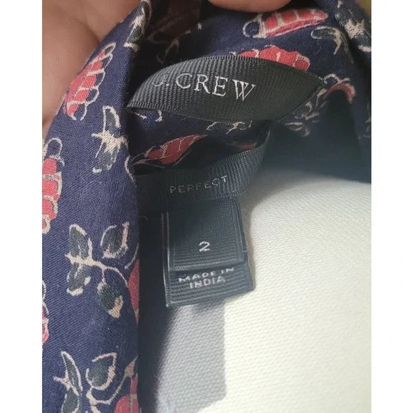 J.Crew Perfect Fit Cotton Buttondown Size 2 - Picture 4 of 4